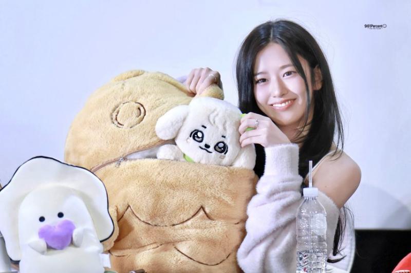 아이브 안유진