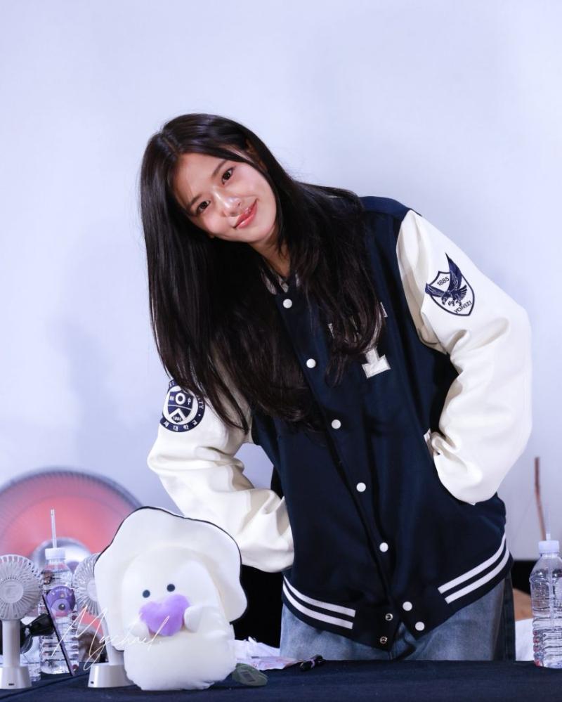 아이브 안유진