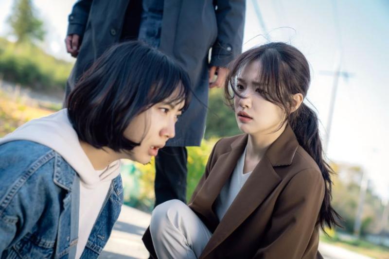조윤서