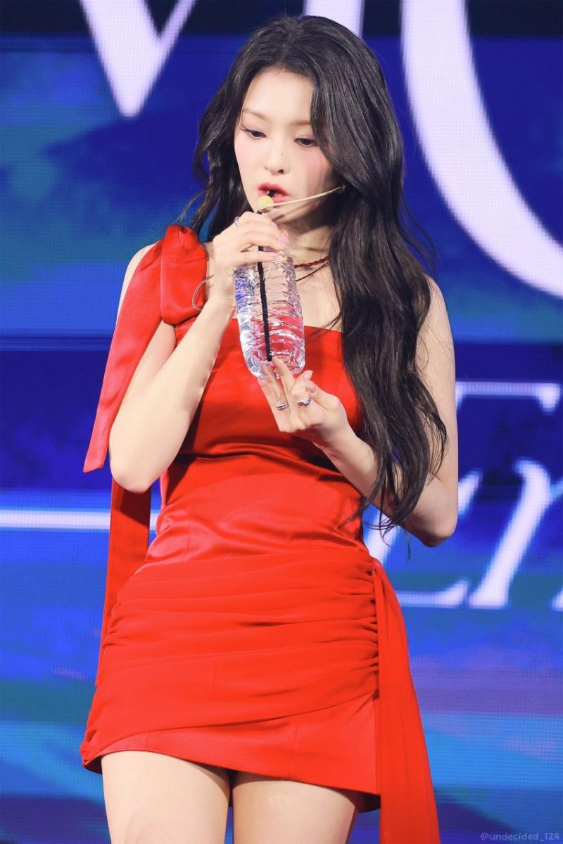 프로미스나인 이나경