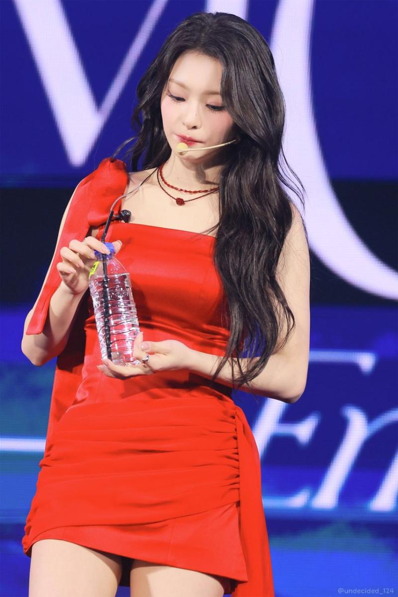 프로미스나인 이나경