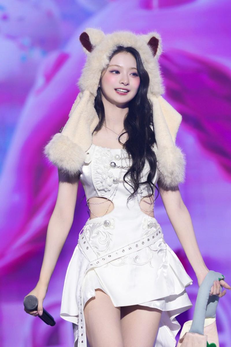 프로미스나인 이나경