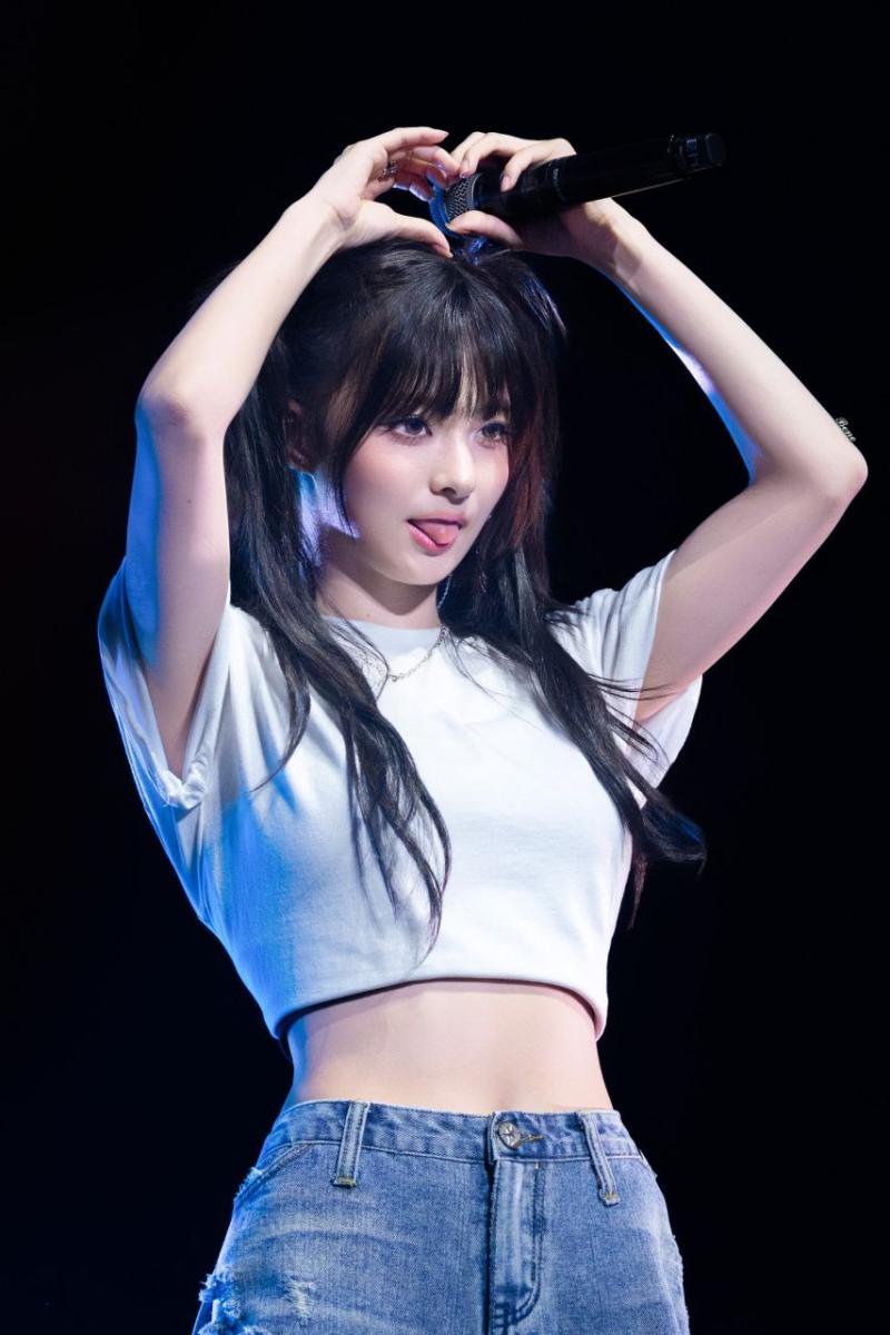 프로미스나인 이나경
