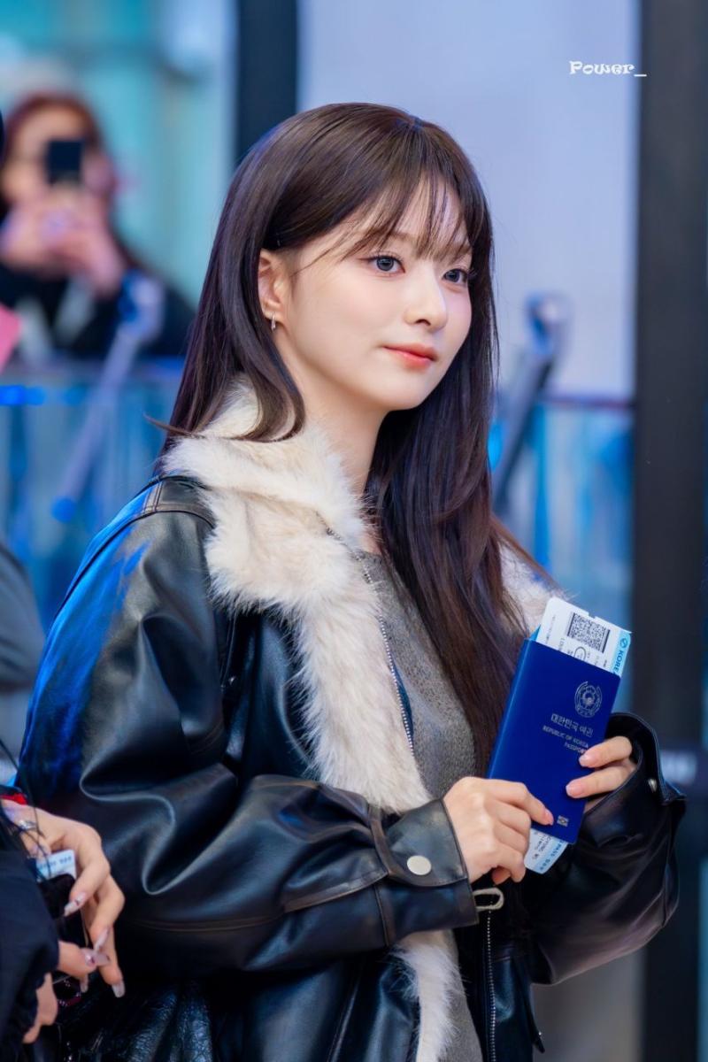 프로미스나인 이나경
