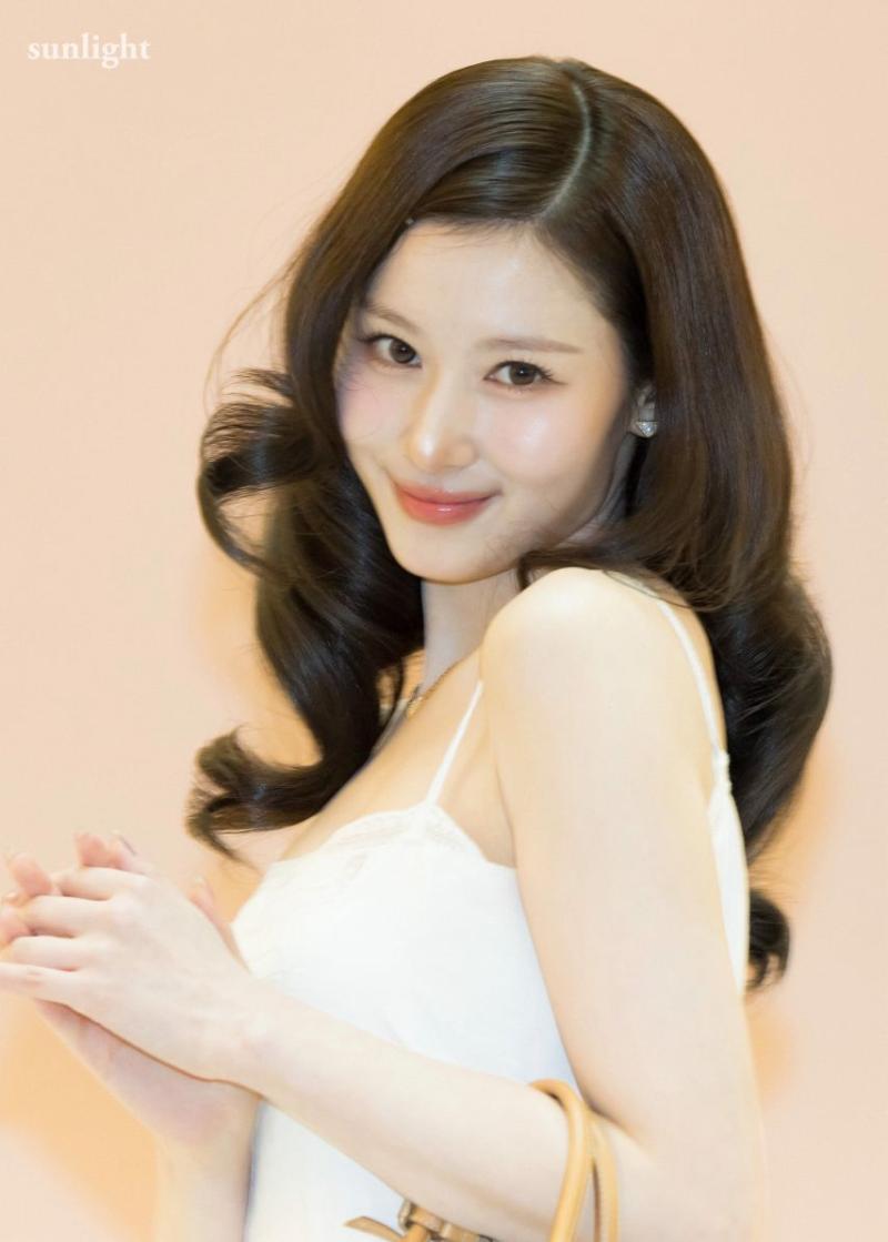 트와이스 사나