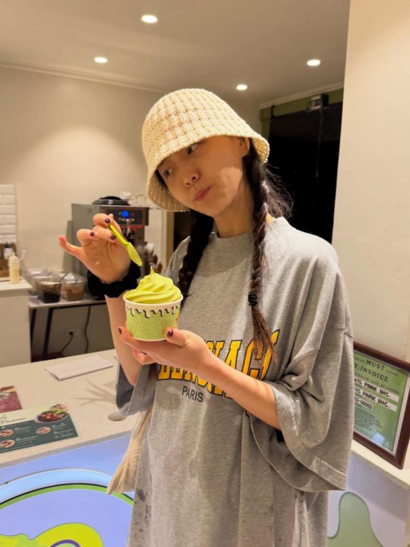 김지은