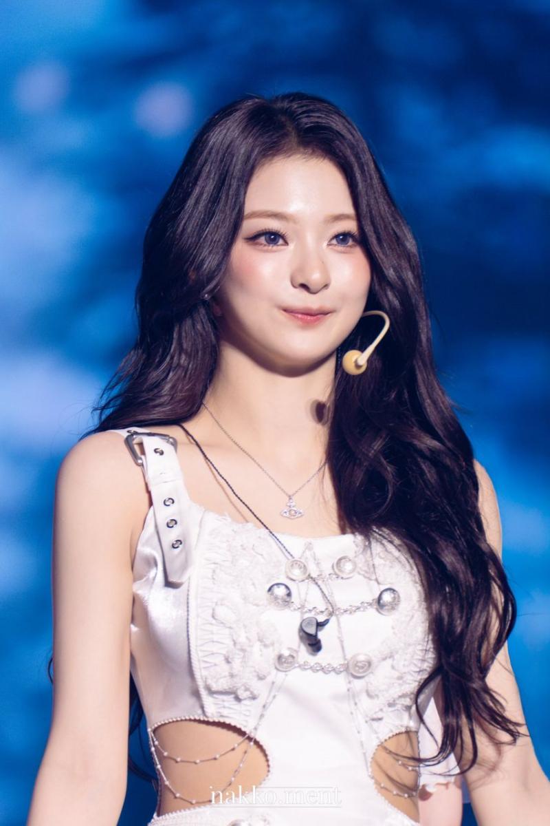프로미스나인 이나경