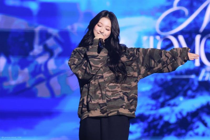 프로미스나인 이나경