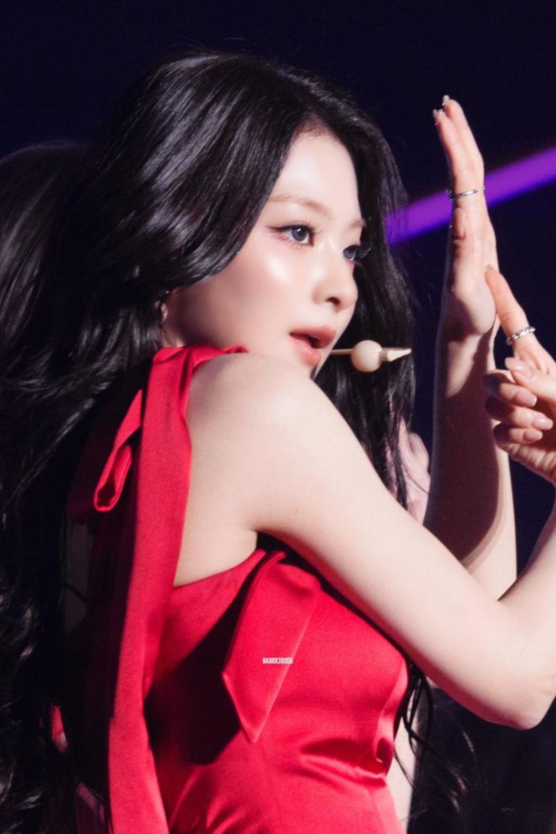 프로미스나인 이나경