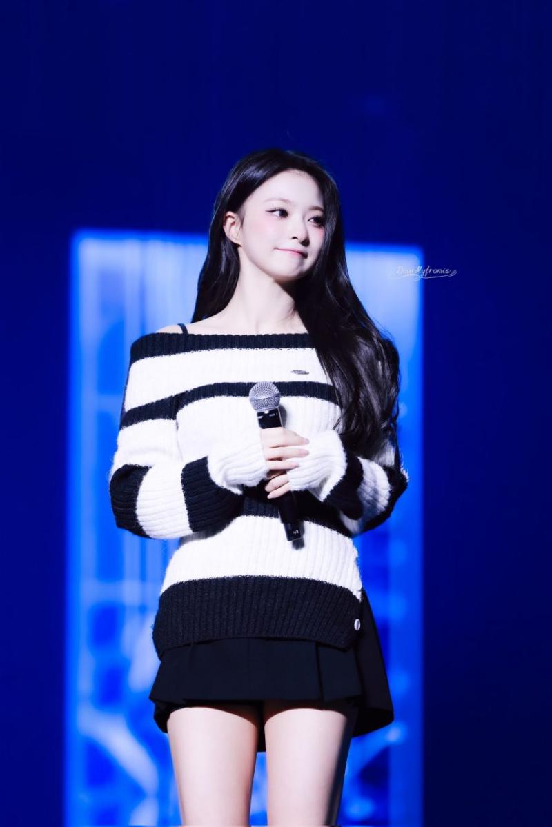 프로미스나인 이나경