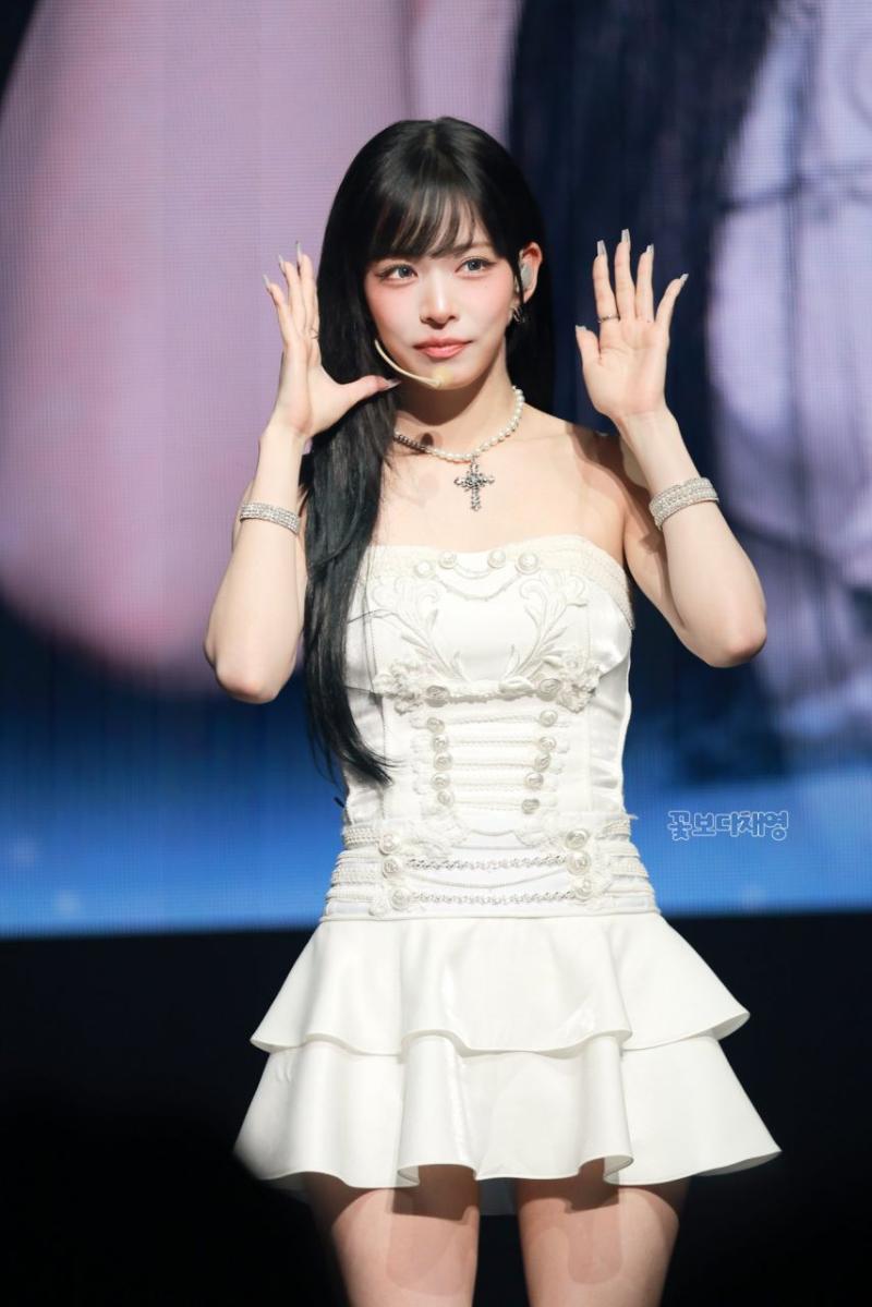 프로미스나인 이채영