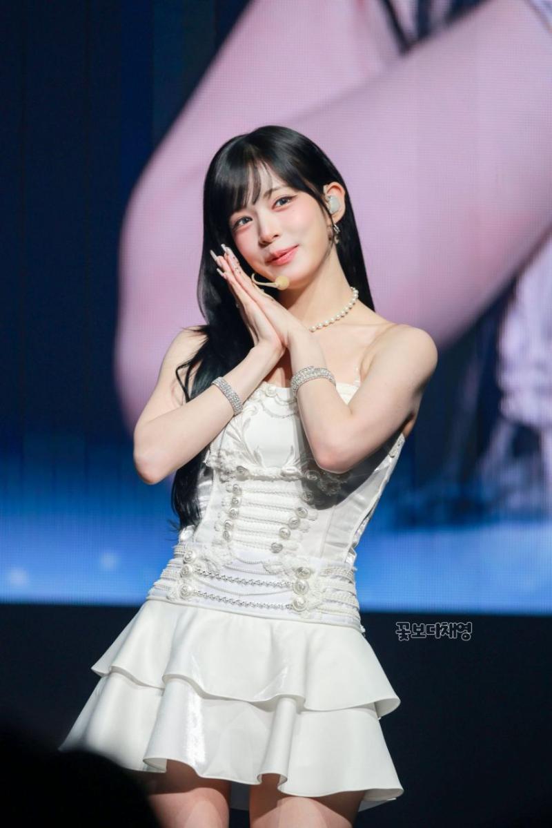 프로미스나인 이채영