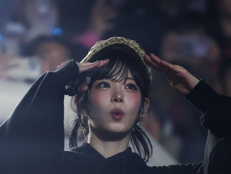 프로미스나인 이채영