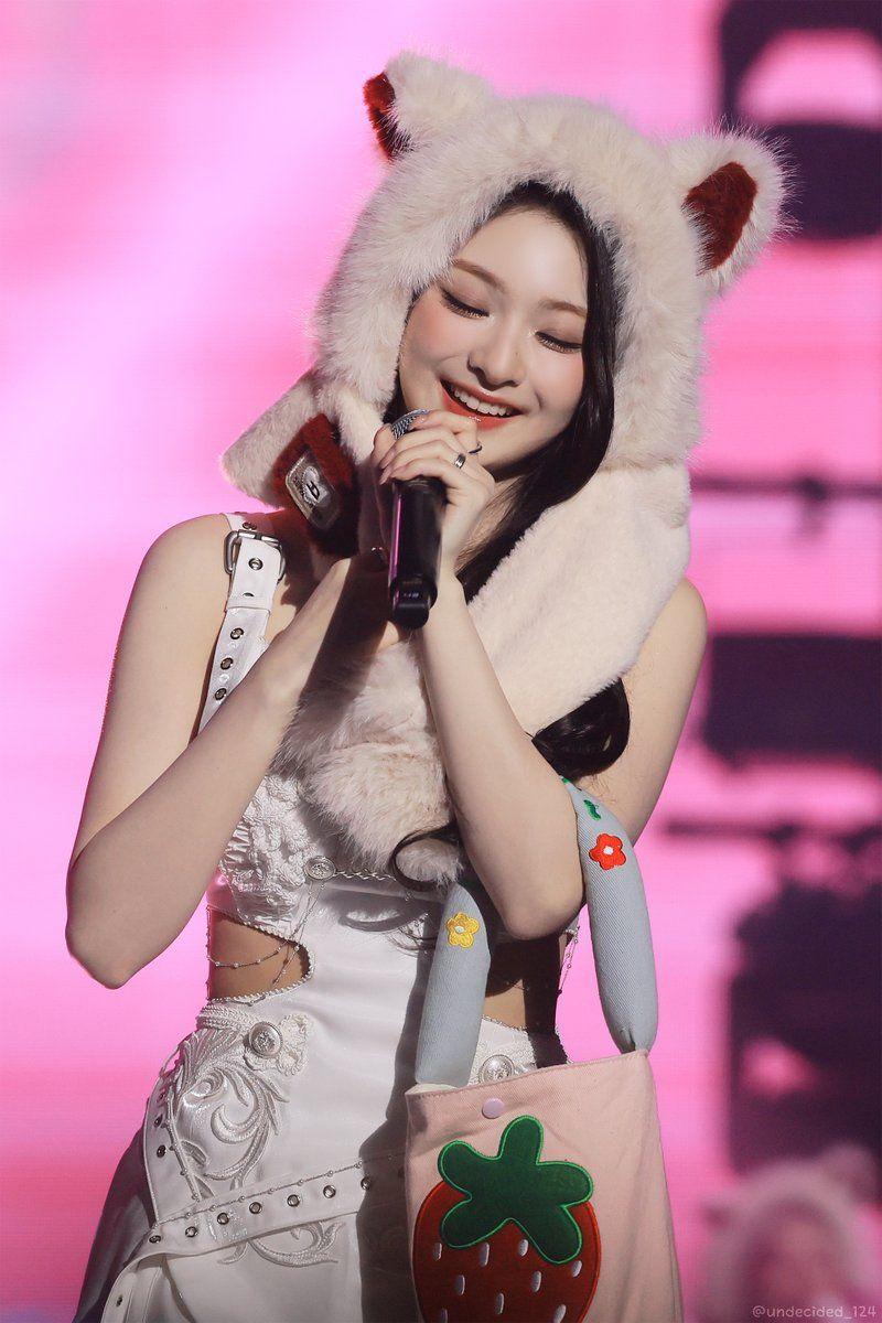 프로미스나인 이나경