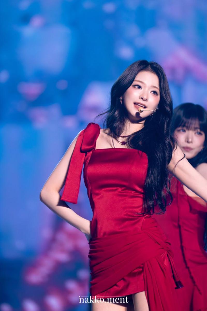 프로미스나인 이나경