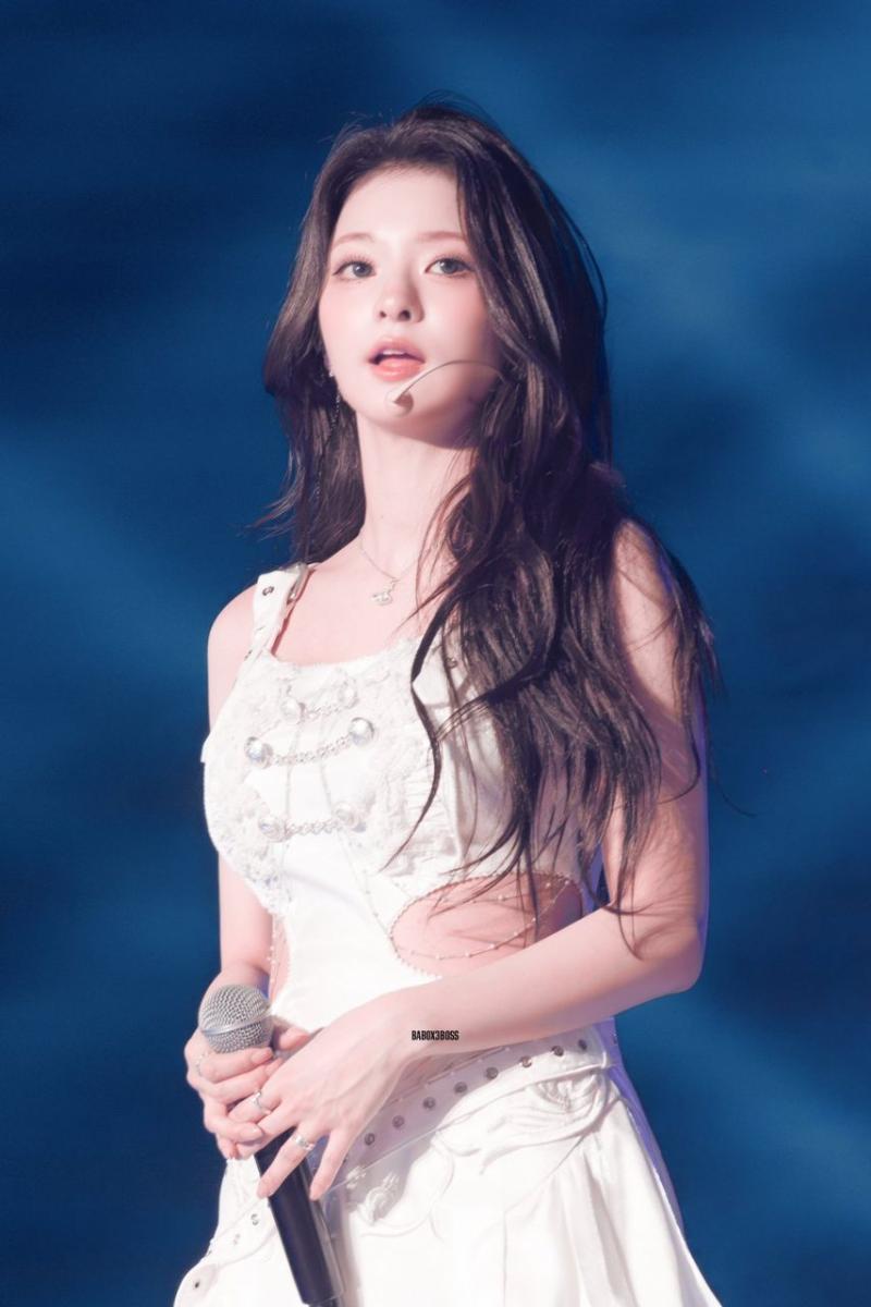 프로미스나인 이나경
