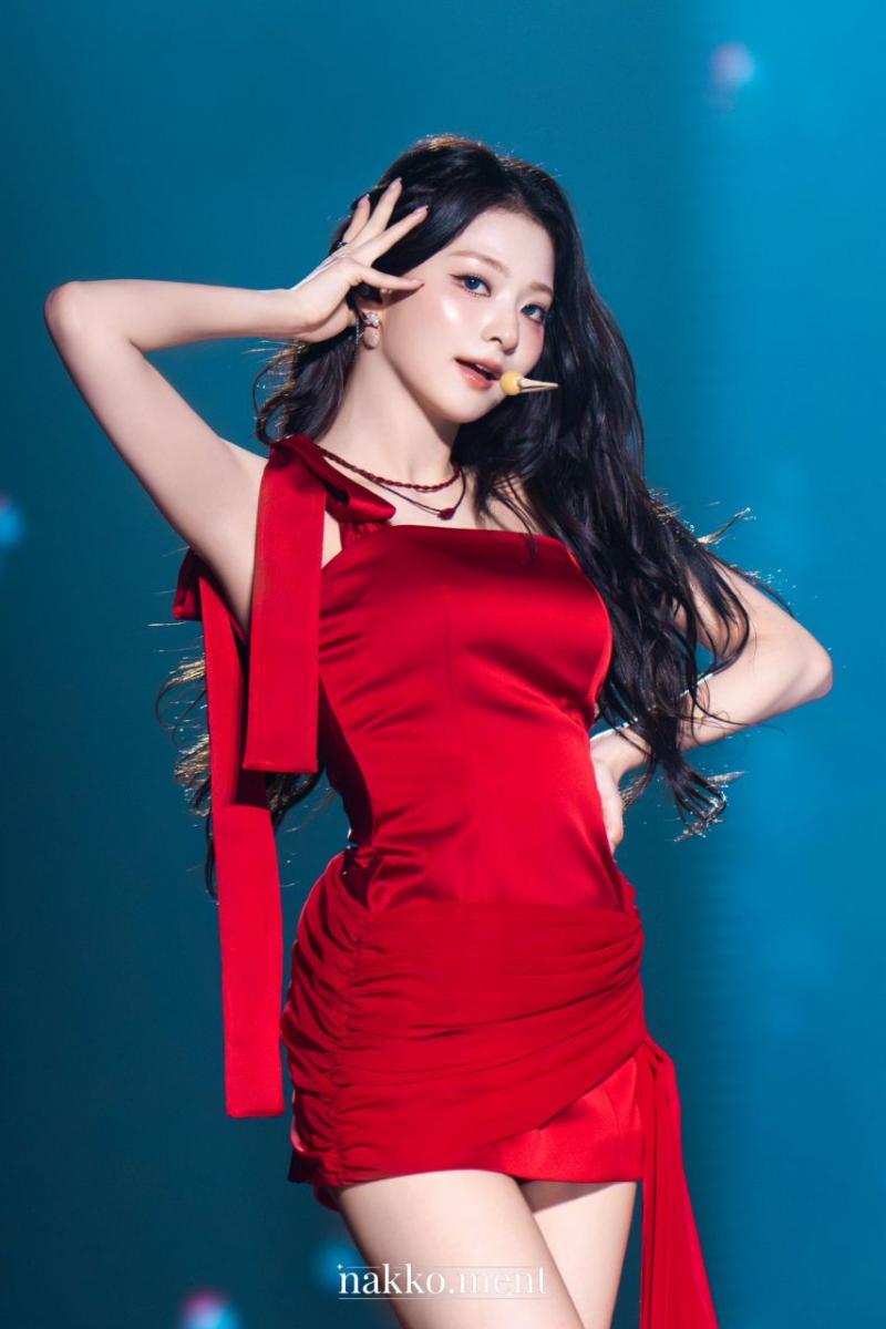 프로미스나인 이나경