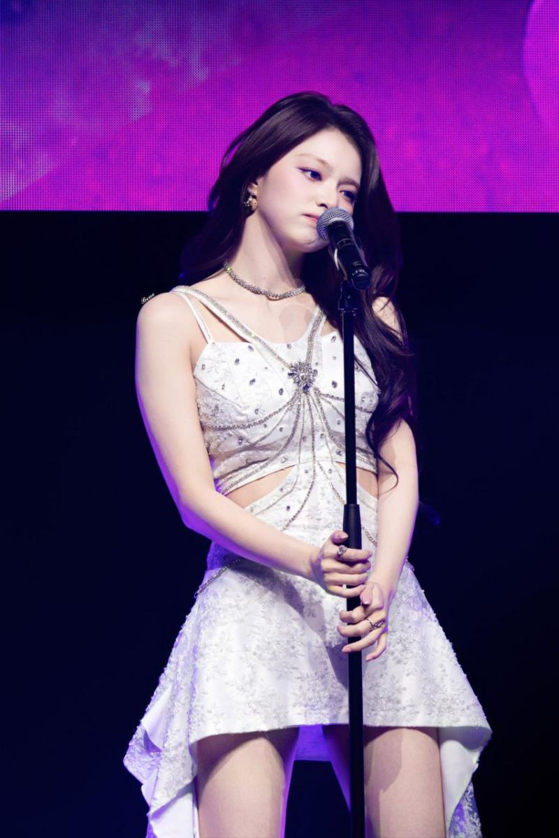 프로미스나인 이나경