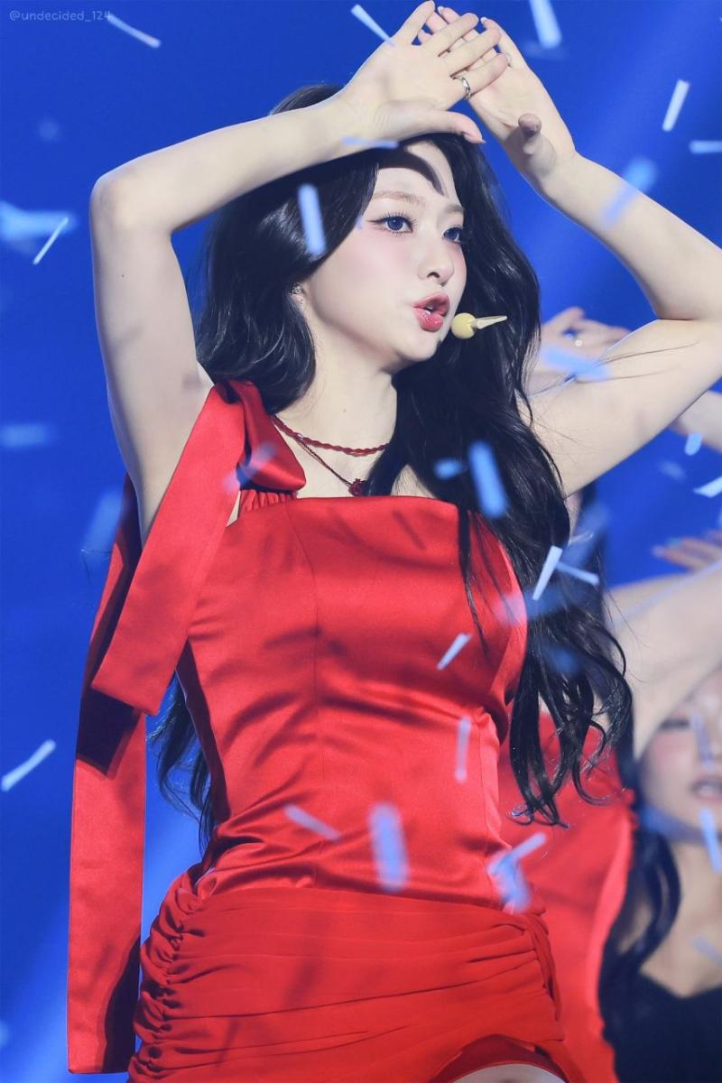 프로미스나인 이나경