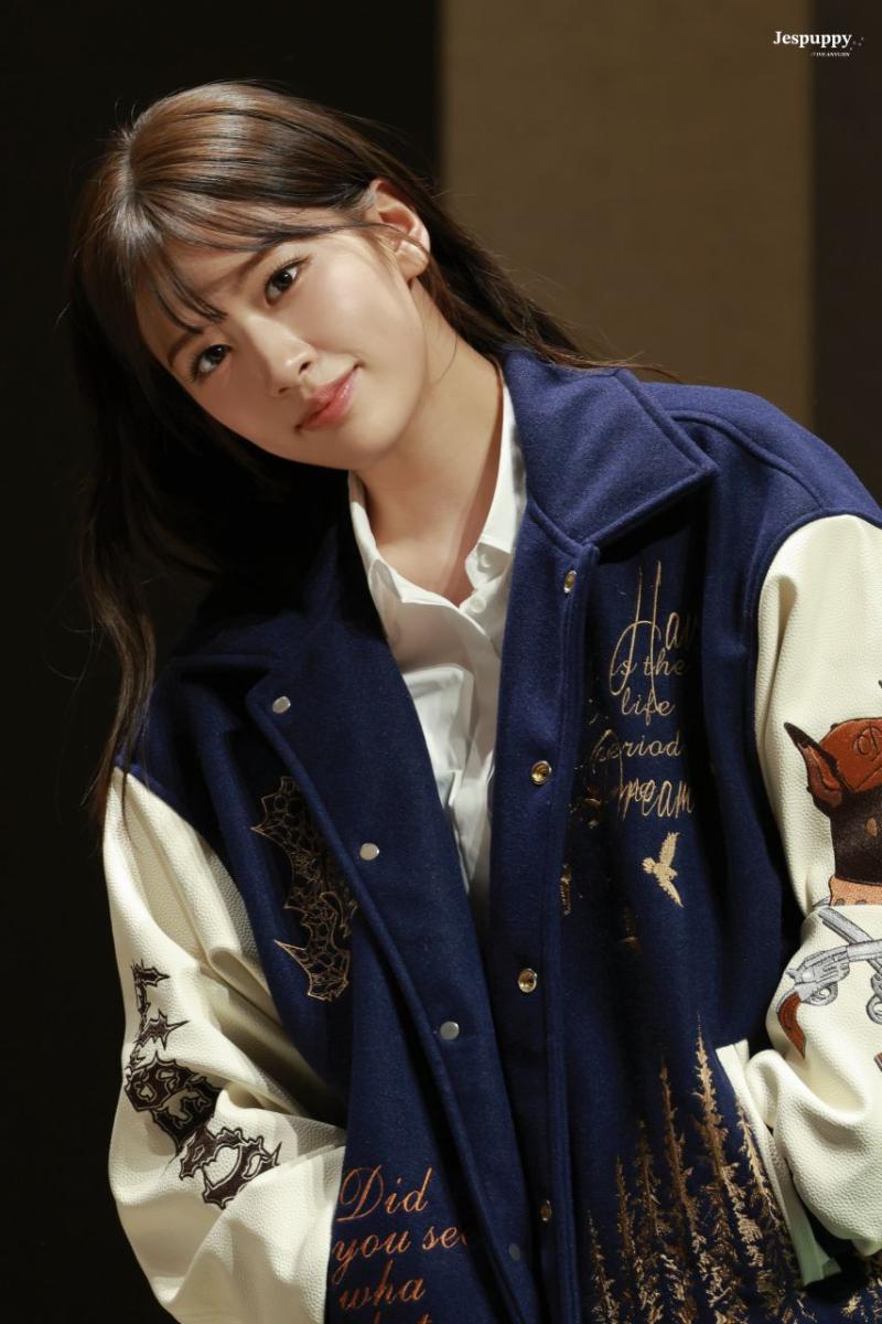 아이브 안유진
