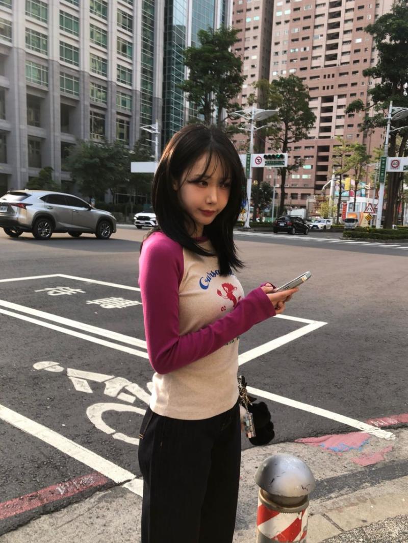신비 VIVIZ비비지 인별