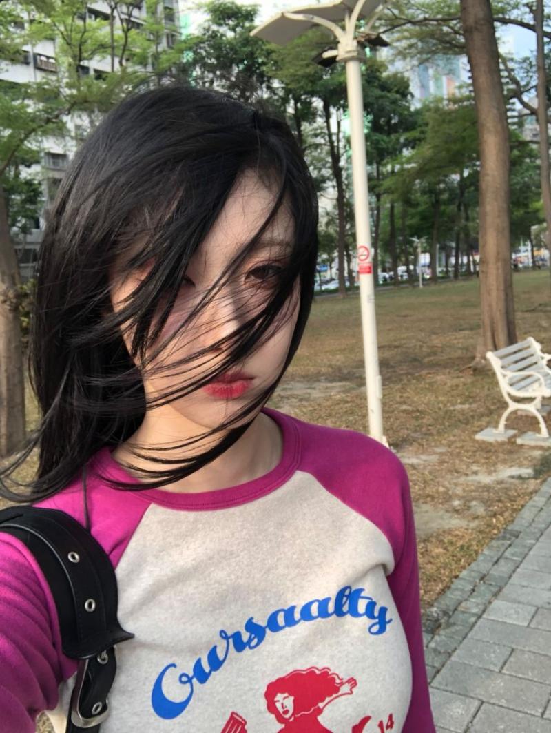 신비 VIVIZ비비지 인별