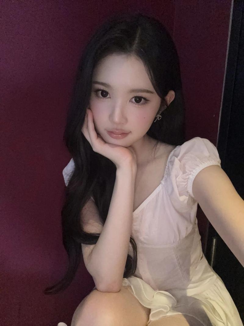 하츠투하츠 에이나
