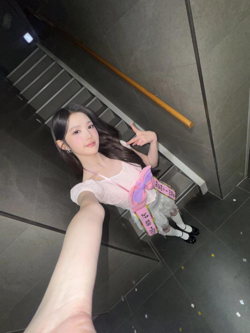 하츠투하츠 에이나