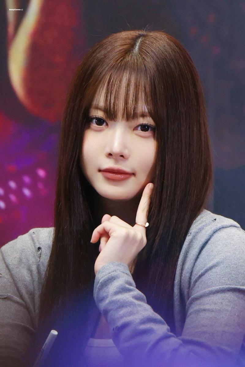 르세라핌 홍은채