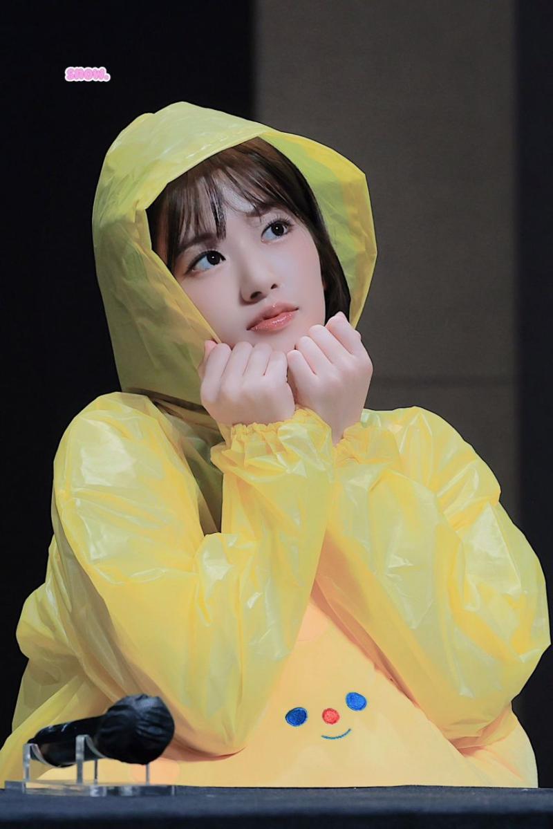 아이브 안유진 (6pics 추가)