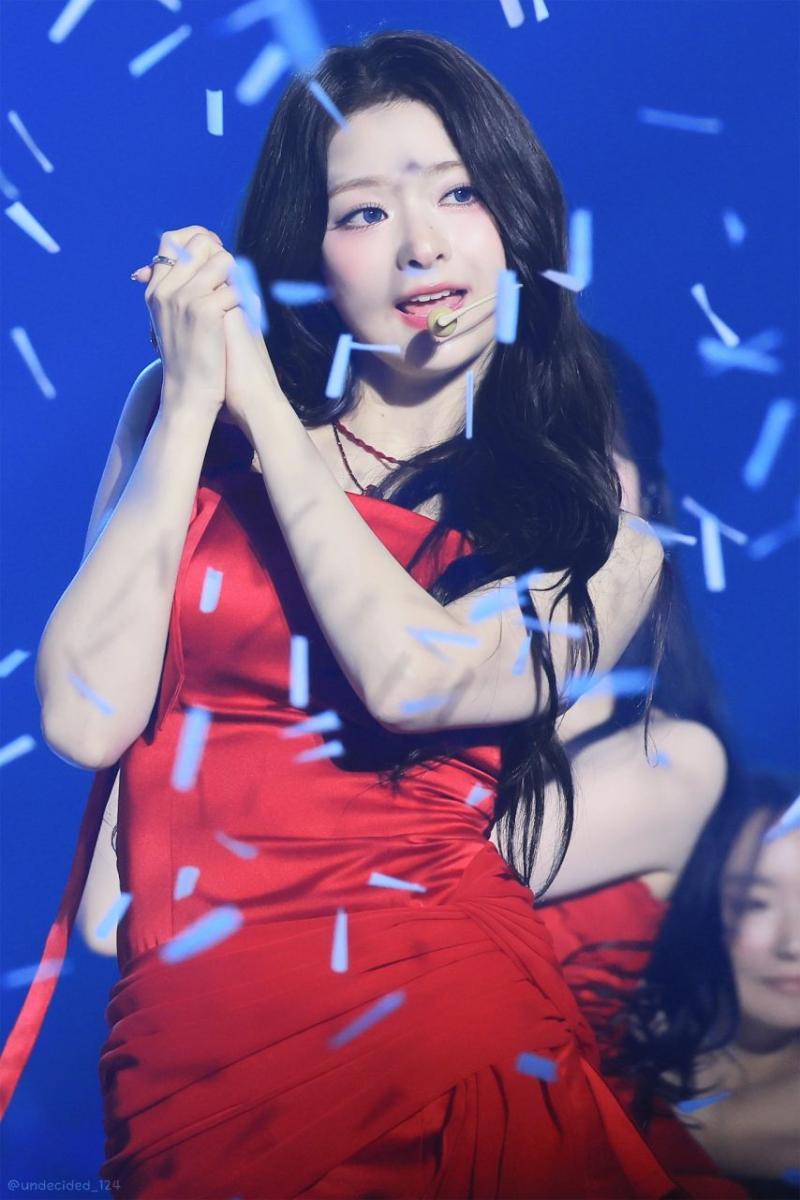 프로미스나인 이나경