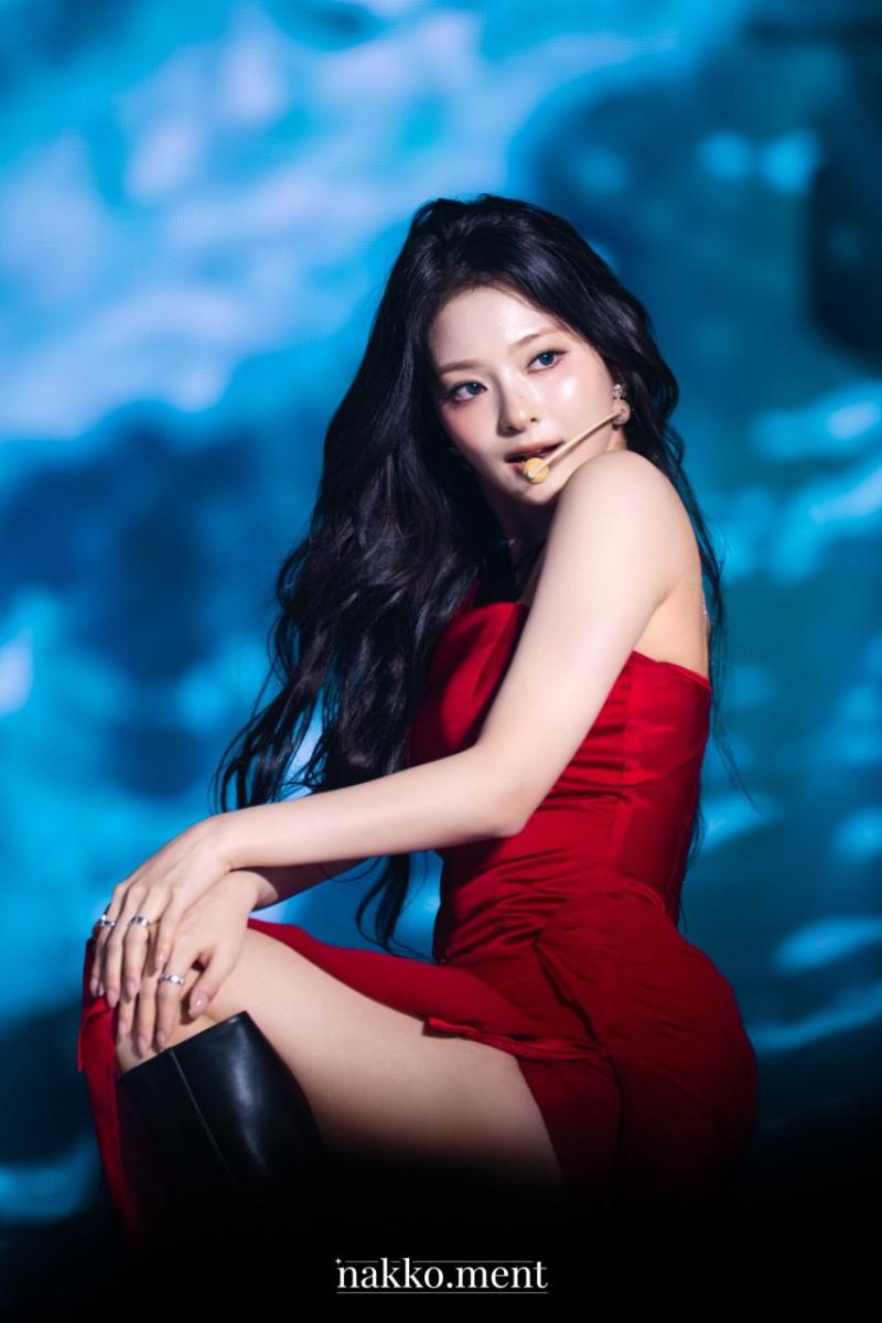프로미스나인 이나경