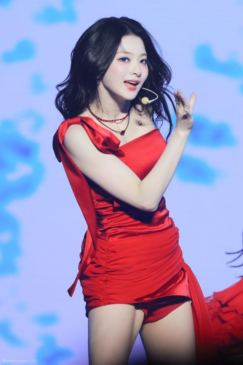 프로미스나인 이나경