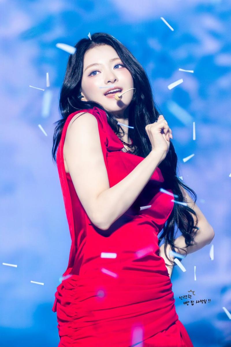 프로미스나인 이나경