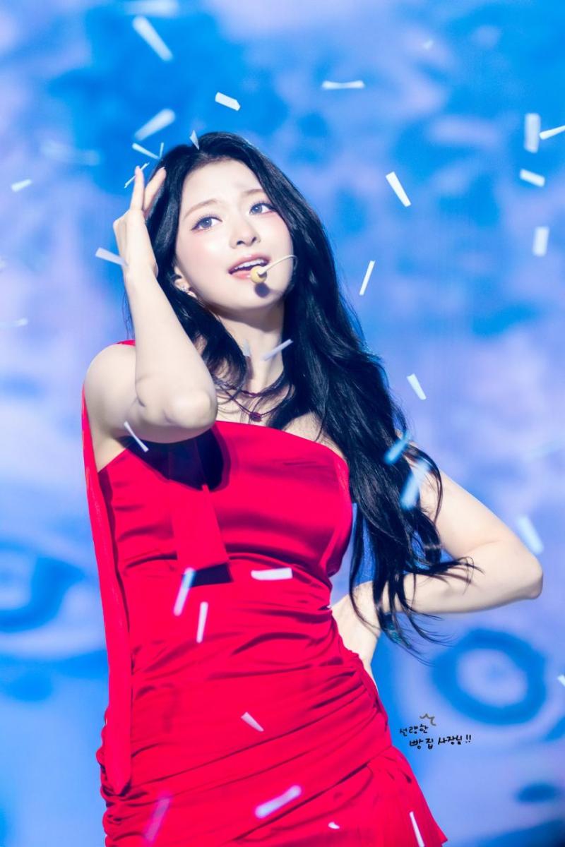 프로미스나인 이나경