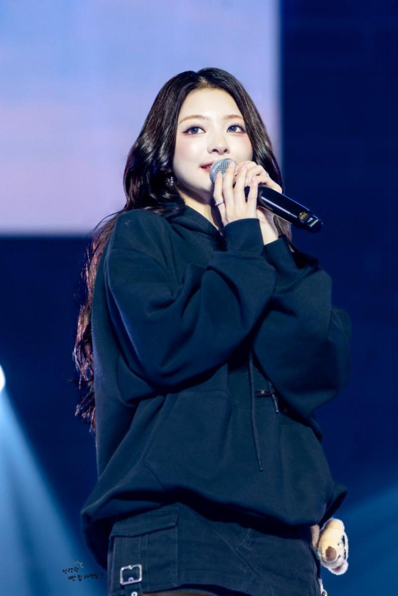 프로미스나인 이나경