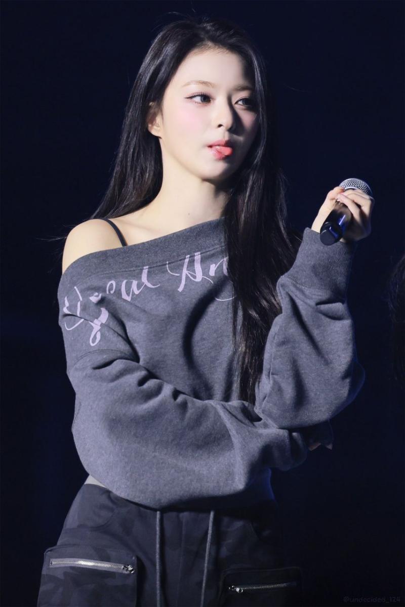 프로미스나인 이나경
