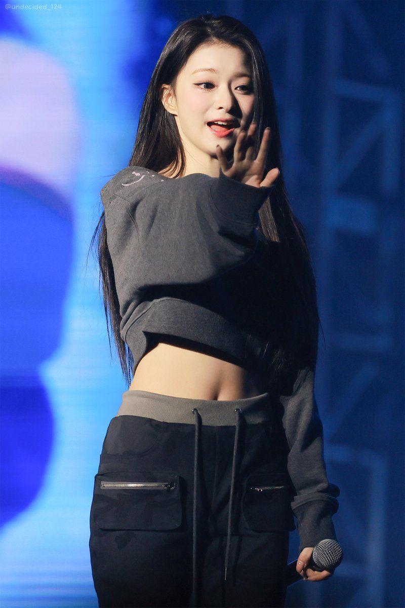 프로미스나인 이나경