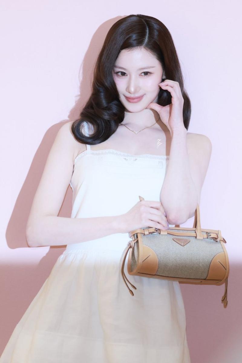 트와이스 사나