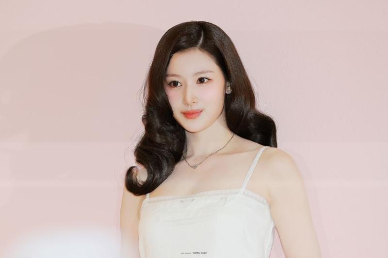 트와이스 사나
