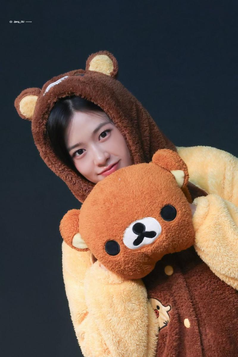 아이브 안유진