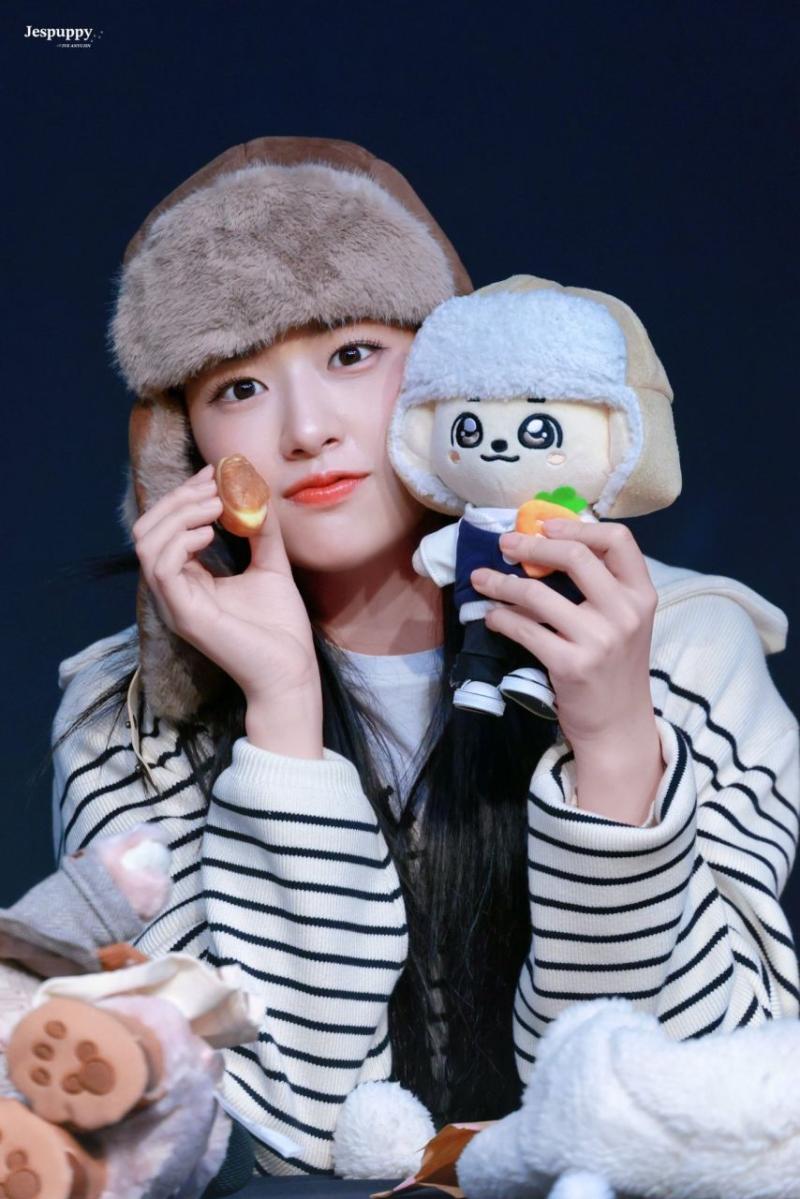 아이브 안유진