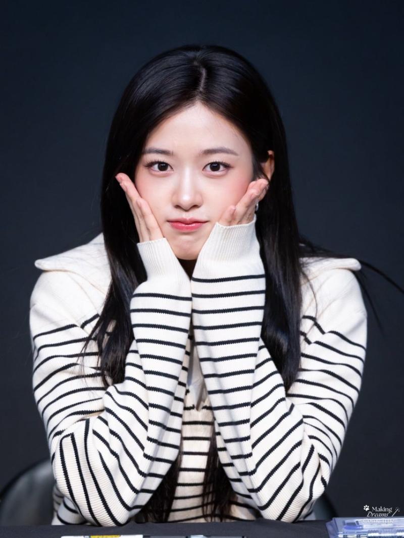 아이브 안유진