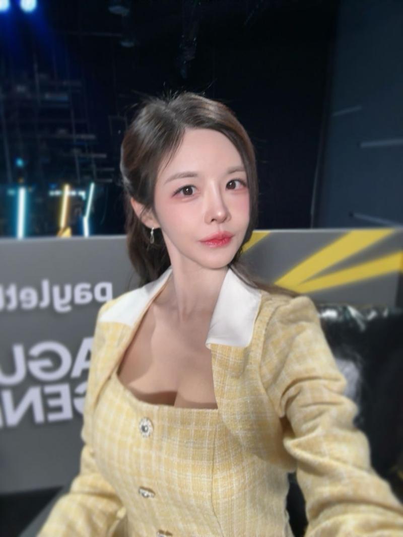김효진 아나운서
