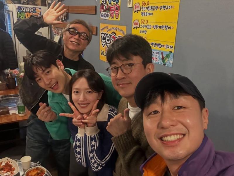 표예진 이제훈 김의성 장혁진 배유람