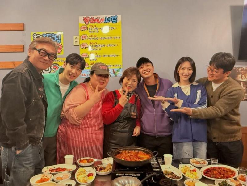 표예진 이제훈 김의성 장혁진 배유람