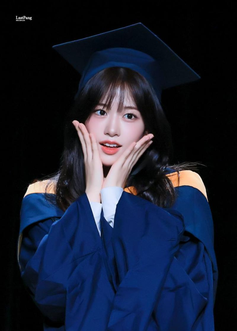 아이브 안유진