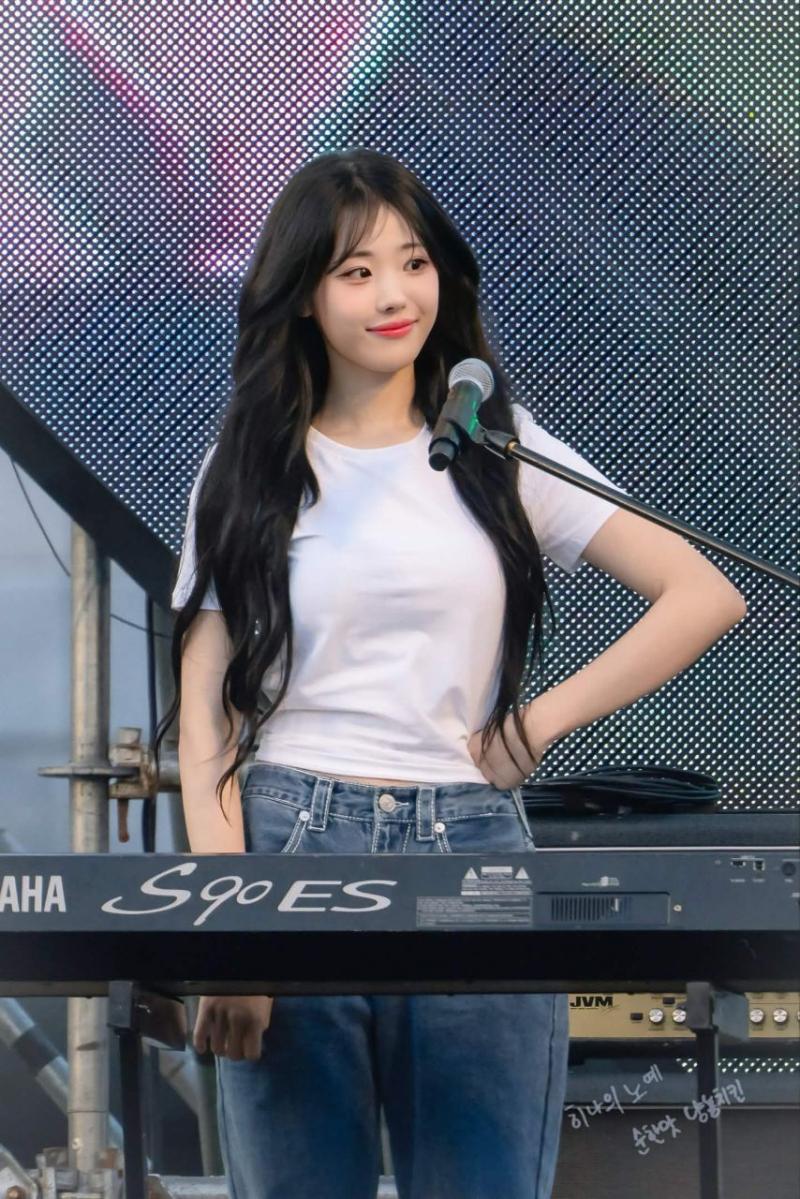 QWER 히나