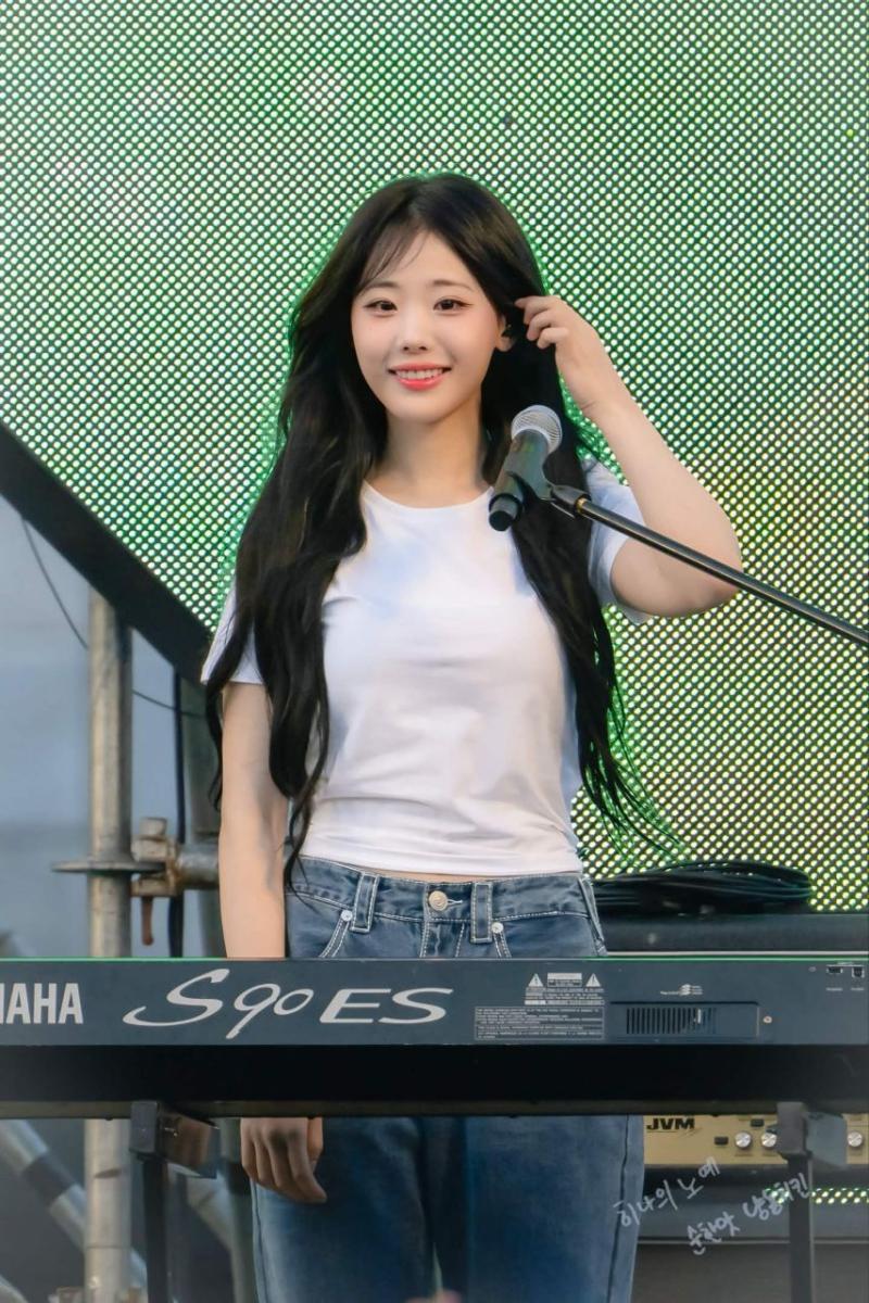 QWER 히나