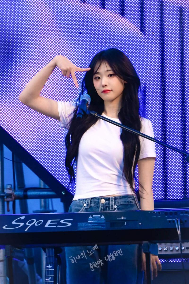 QWER 히나